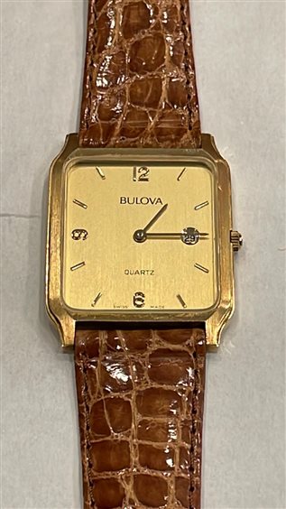 Bulova rettangolare sale